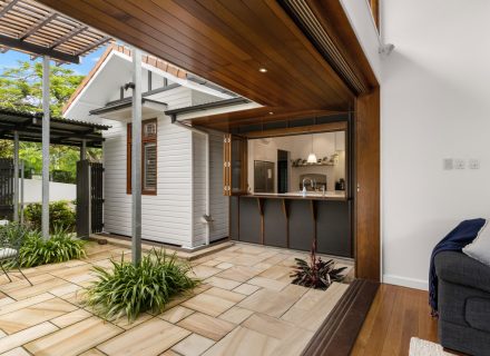 Milton, Greenslopes63