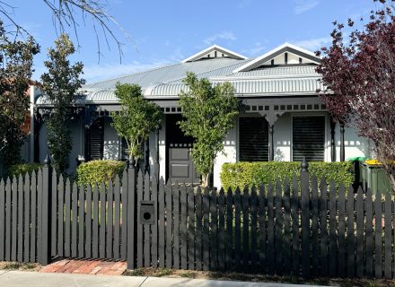 facade garden established