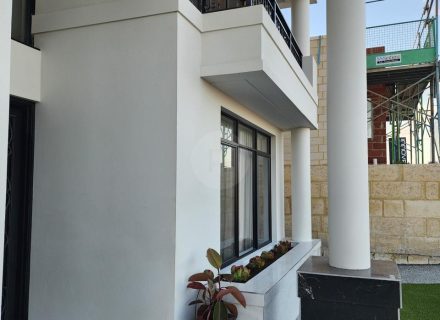 Mistral, Burns Beach-1