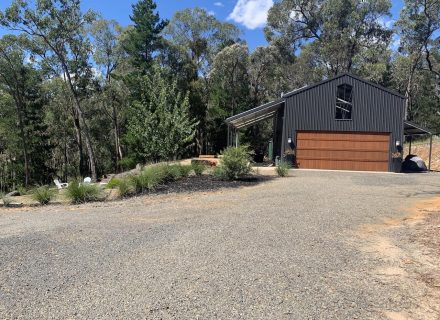 Modern-Lodge-Christmas-Hills-009.jpeg