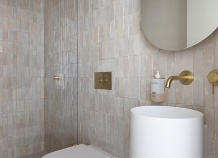 Morelo, Curl Curl-35