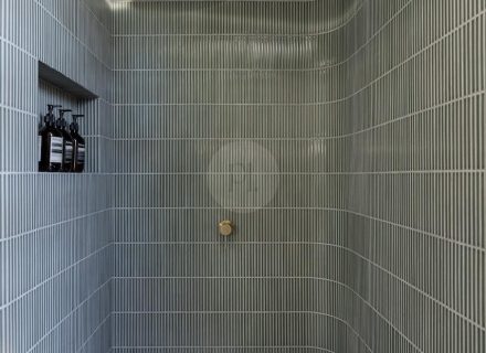 Morelo, Curl Curl-40