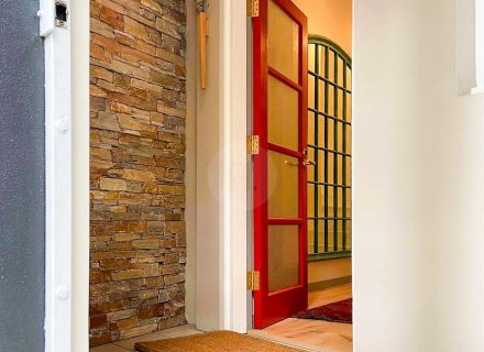 Motif, Chippendale - 18