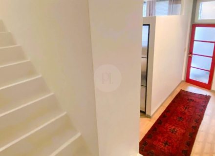 Motif, Chippendale - 25