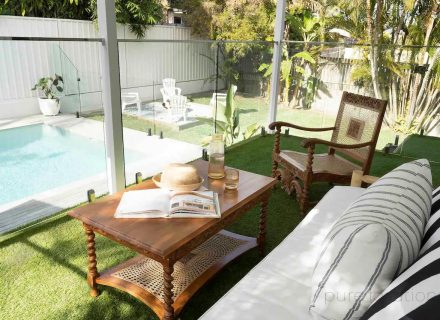 Palm Trees outdoor area