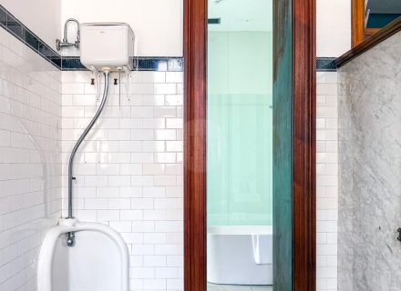 Old Clare Master Suite, Chippendale-13