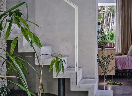 On the Rocks, Rye 29