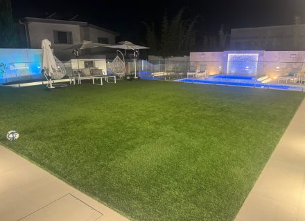 Palatial House, Bella Vista-02