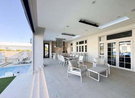 Palatial House, Bella Vista-07
