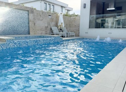Palatial House, Bella Vista-11