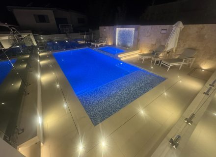Palatial House, Bella Vista-34