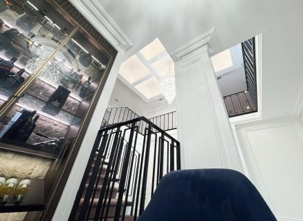 Palatial House, Bella Vista-58