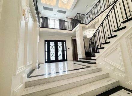 Palatial House, Bella Vista-59