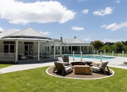 Paradise Ranch, Terry Hills 32