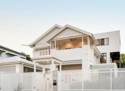 facade garage driveway