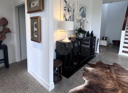 Pedestals, Bulimba-21