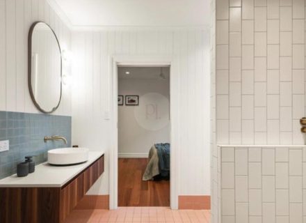 Pedestals, Bulimba-7