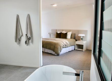 Periscope, Hamptons East-19