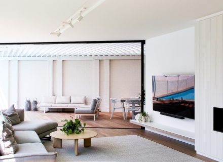 Periscope, Hamptons East36