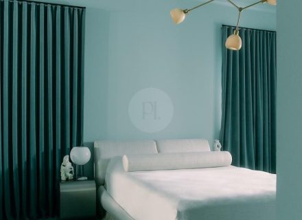 Persona, Heidelberg Heights - Master - 2