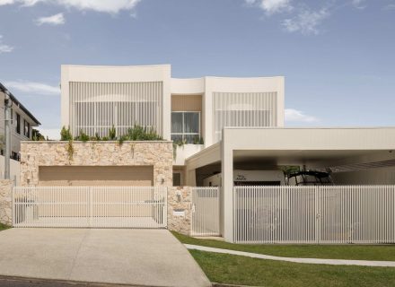 facade garage driveway