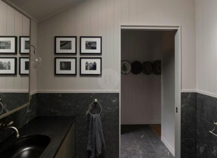 Ravenhold, Eumundi-8