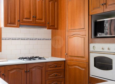 Rose Window, Eltham-17