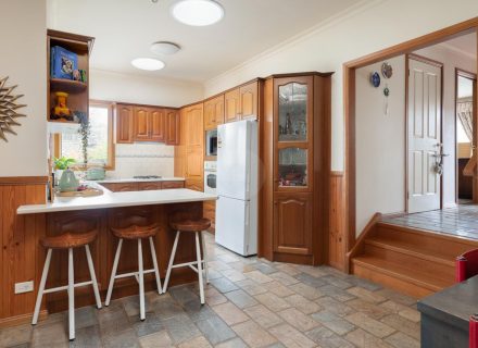 Rose Window, Eltham-19