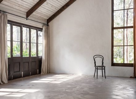 Runaway Studio, Elanora 11