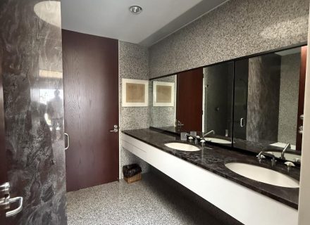 SEIDLER60 BATHROOM