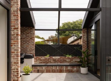 Saint Denis, Williamstown-17