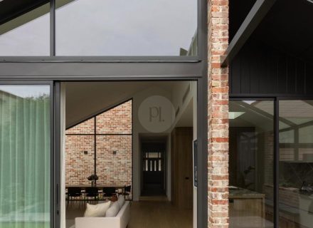 Saint Denis, Williamstown-19