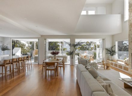 Sans Sebastian, Little Bay-26