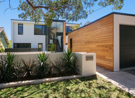 facade garage driveway