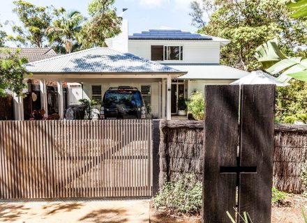 facade garage driveway