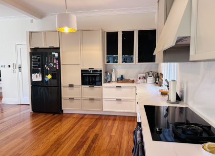 Secret Ivy, Neutral Bay 28