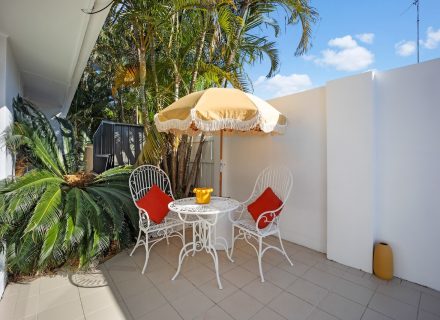Shirley Temple, Burleigh Waters 4