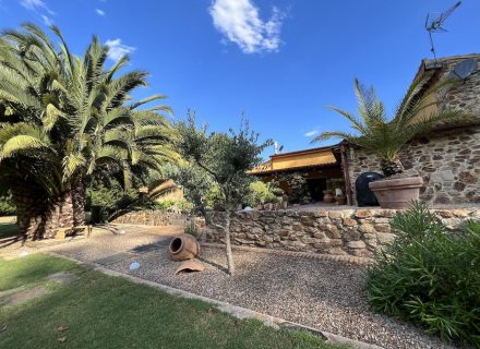 Sicilian-Farm-House-East-Warburton_00032.jpeg