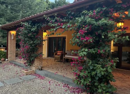 Sicilian-Farm-House-East-Warburton_l.jpeg