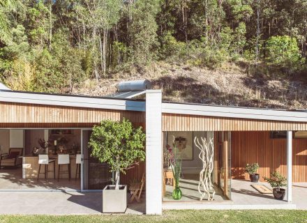 facade garage driveway