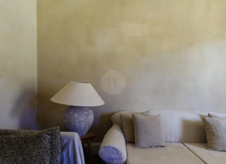 Stone Terrace, Maclean-08