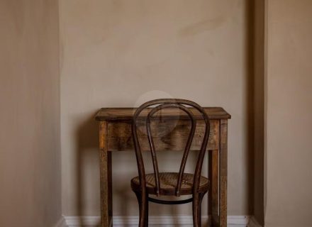 Stone Terrace, Maclean-22