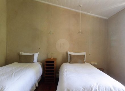 Stone Terrace, Maclean-33