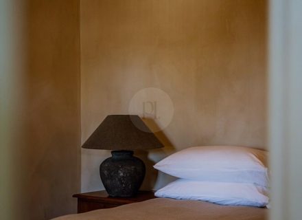 Stone Terrace, Maclean-35