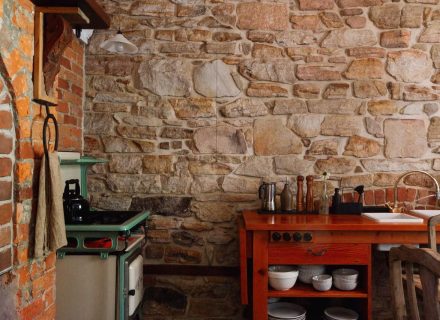 Stone Terrace, Maclean-52