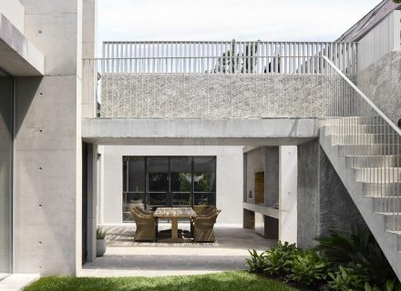 Storm Front, Toorak 8