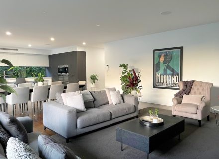 Sunny Side Up, Essendon 24