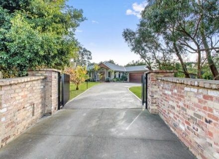 garage facade driveway
