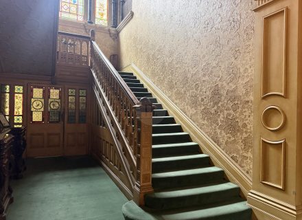 THE MANSION, ELSTERNWICK100