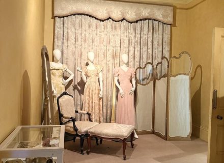 THE MANSION, ELSTERNWICK21